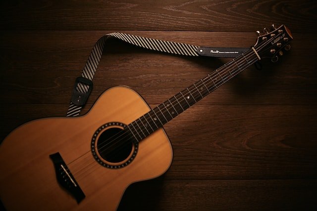 Combining AI Guitar Chord Recognition with Online Guitar Chord Finder for Ultimate Practice