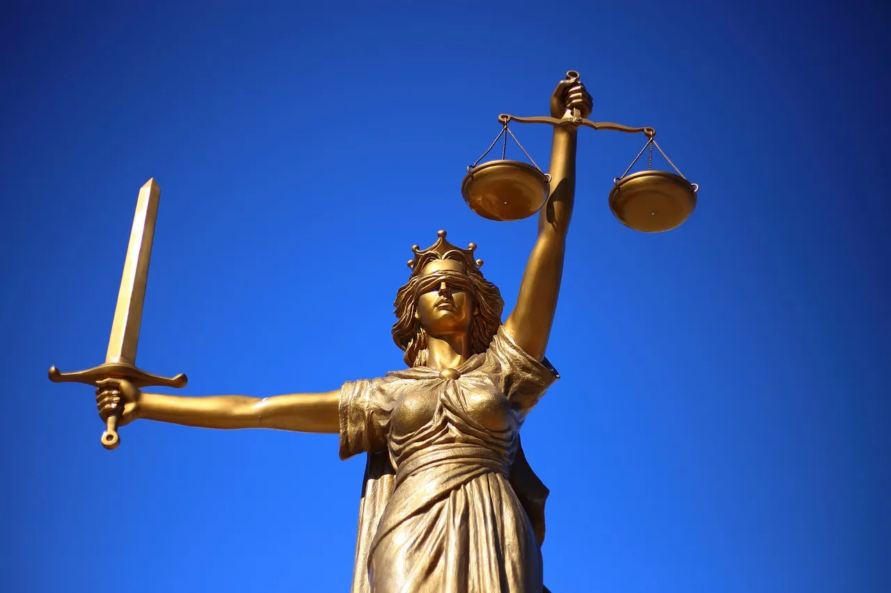 The Gig Economy vs. Traditional Law Careers: A Dilemma Unique to This Generation